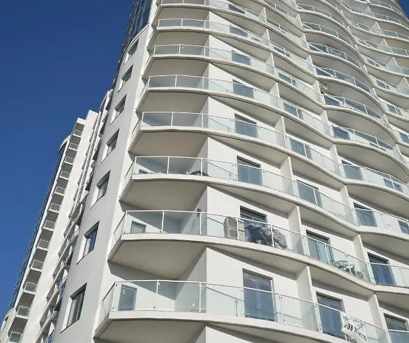 New Romantic Sea-view By Apartamento